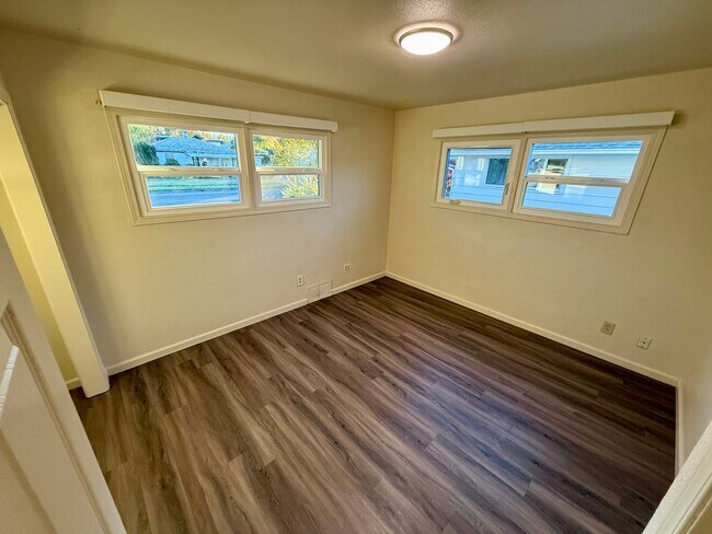 Foto del edificio - 2219 9th Ave