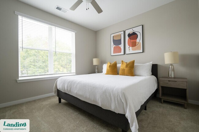 Foto del edificio - 16200 Croft Dr