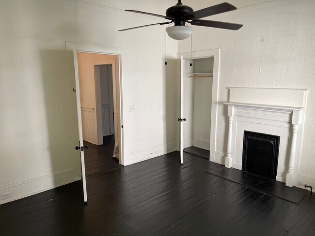 Building Photo - Perfect Downtown Opelika Home