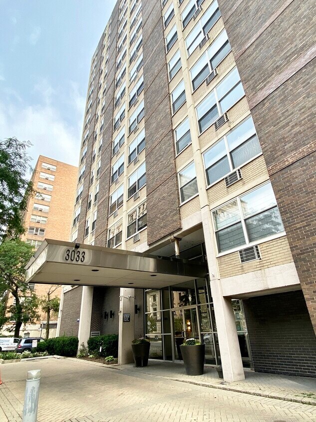 3033 N Sheridan Rd Unit 604, Chicago, IL 60657 Condo for Rent in
