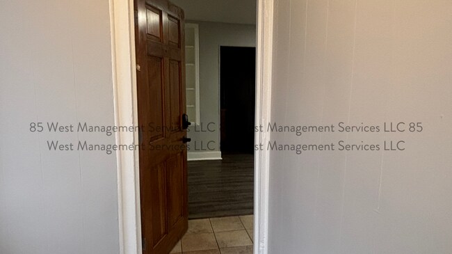 Foto del edificio - 1022 3rd St NW