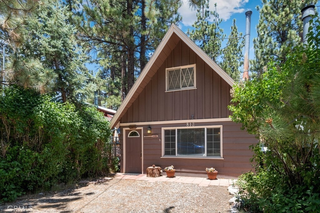 Foto principal - 813 E Fairway Blvd