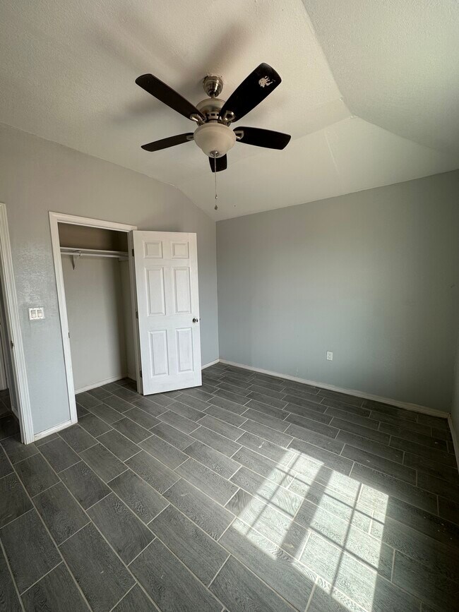 Building Photo - 13150 Frankie Ln