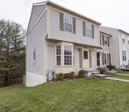 Building Photo - 8852 Green Needle Dr