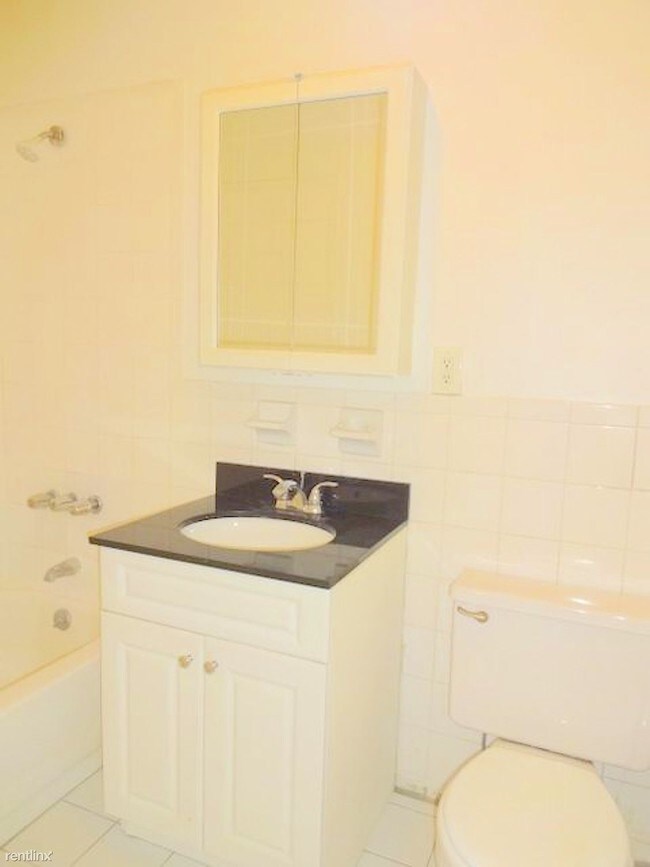 Foto del edificio - 2509 Astoria Blvd