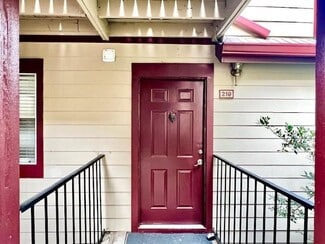 Building Photo - 219 St Andrews Ct