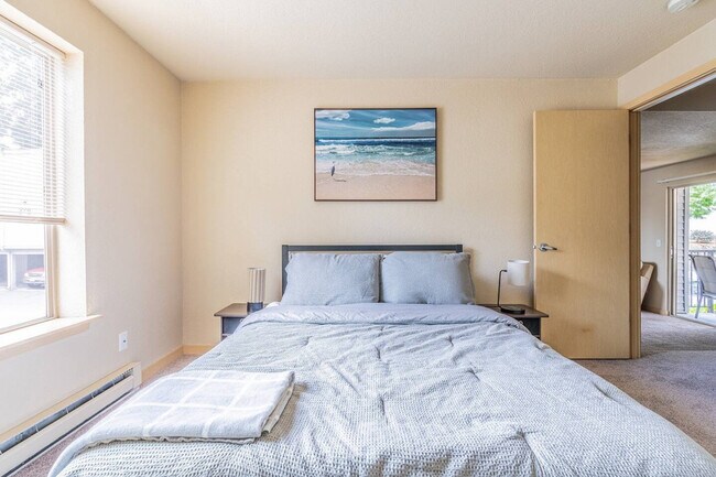 Foto del edificio - 14357 Linden Ave N