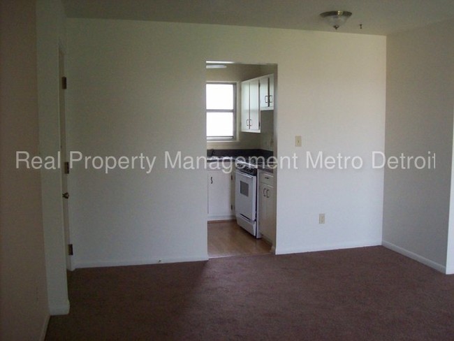 Building Photo - 3204 Shenandoah Dr