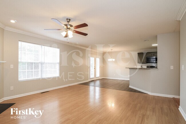 Foto del edificio - 196 Huron Ct