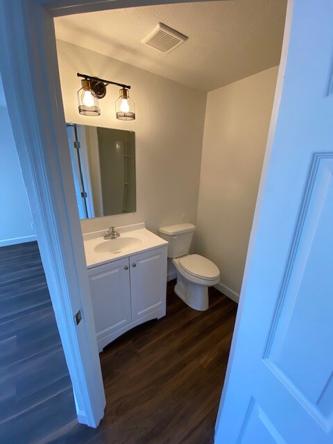 Foto del edificio - 317 N 17th Dr