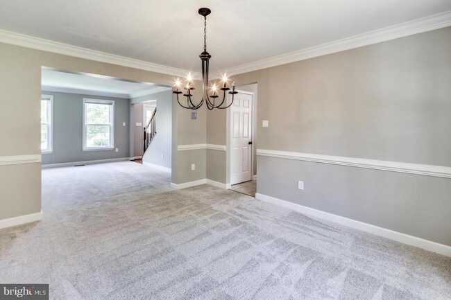 Building Photo - 1045 Caren Dr