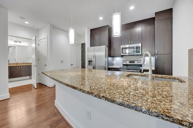 Interior Photo - 1045 on the park by EpiCity