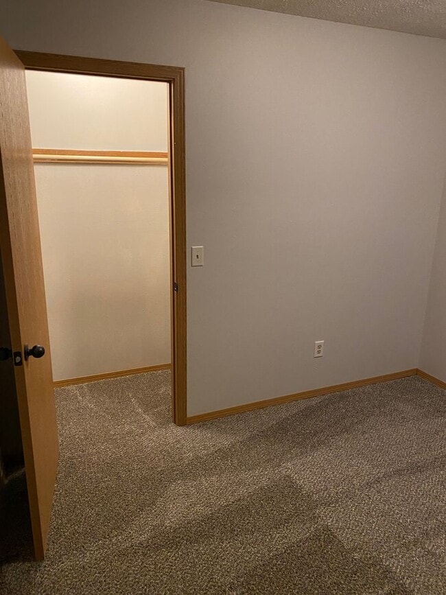 Building Photo - Coming Available Soon!!