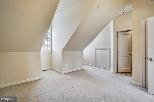 Foto del edificio - 1719 Potomac Greens Dr