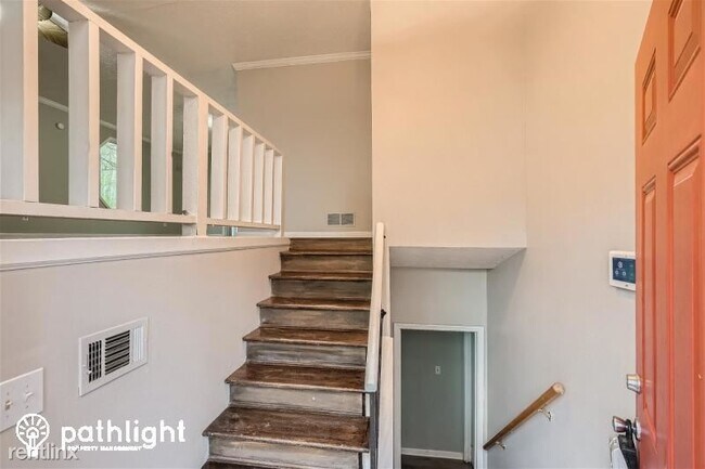 Foto del edificio - 3 br, 2.5 bath House - 3824 Tommys Ct UNIT