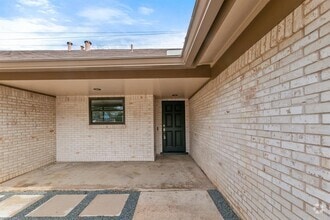 Building Photo - 7603 Barcelona Cove