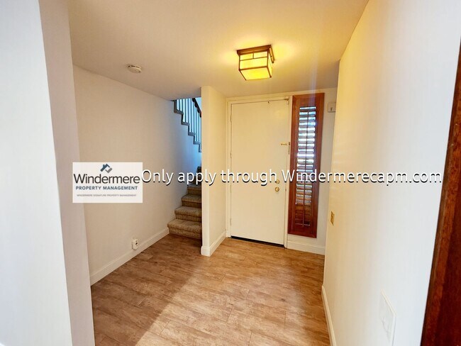 Foto del edificio - Gorgeous Campus Commons Home Available Now!