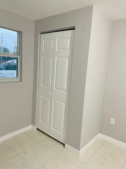 Foto del edificio - 1704 N 32nd Ct