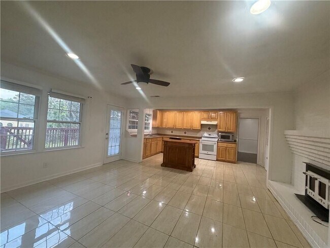 Foto del edificio - 981 Woodward Park Dr
