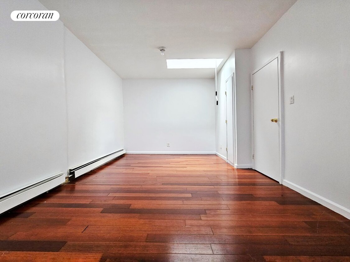 Primary Photo - 543 Nostrand Ave.