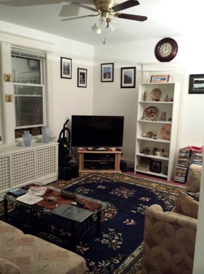 Foto principal - 5001 5th St NW