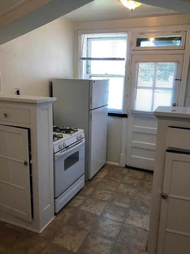 Foto del edificio - 1016 Art Hill Pl