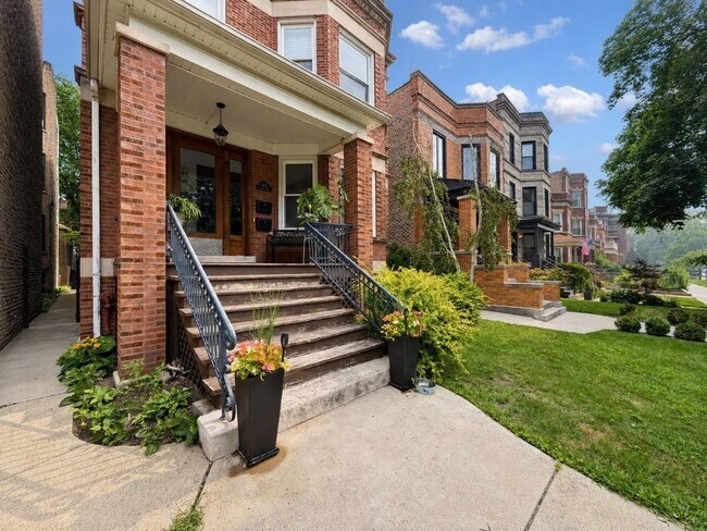 Foto del edificio - 1458 W Olive Ave
