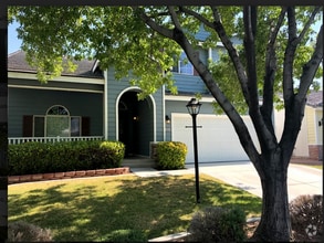 Building Photo - 1553 Ivygate Ave