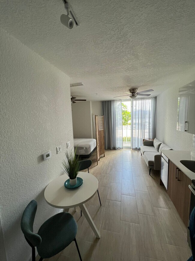 Foto del edificio - 3608 66th St W