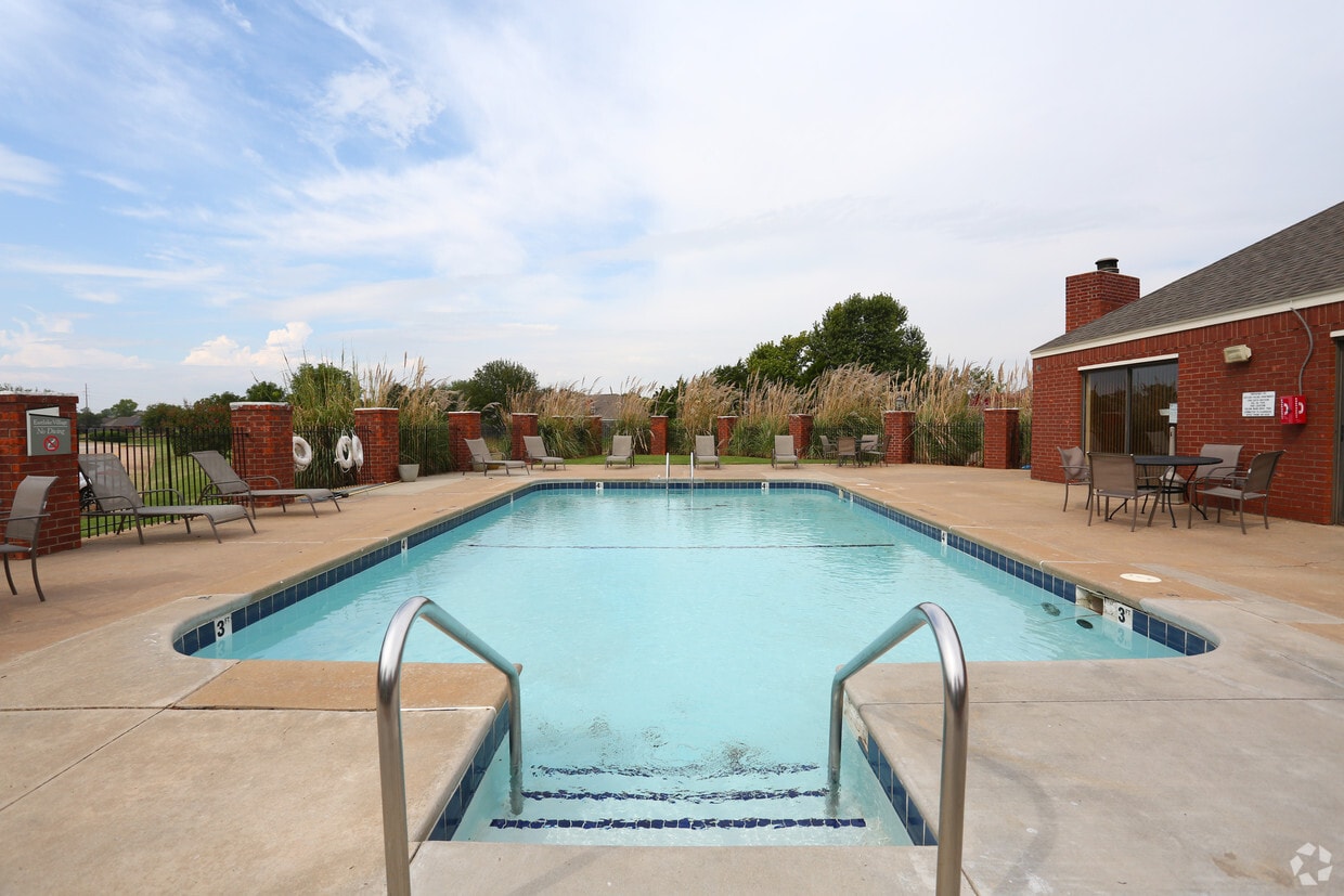 Eastlake Village Apartments 12901 S Western Ave Oklahoma City, OK