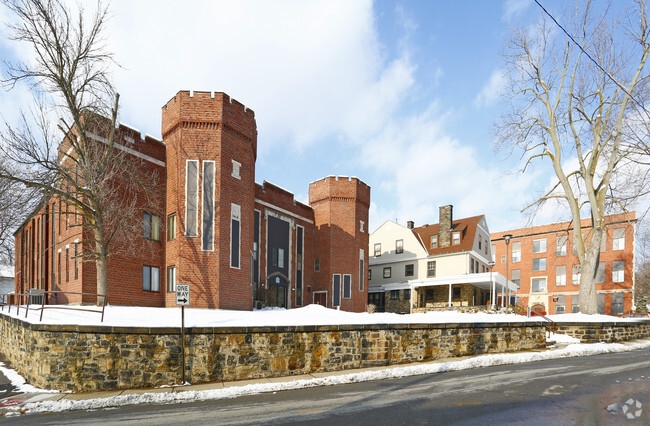 Foto del edificio - E.B. McNitt Apartments