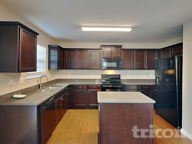 Foto del edificio - 2640 Cider Ridge Rd