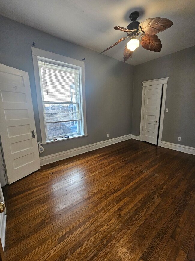 Foto del edificio - 3908 W Monroe St