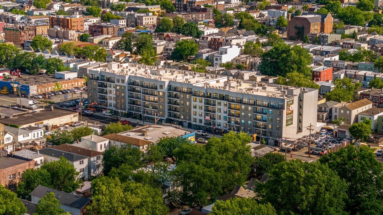 Primary Photo - Verde Jersey City