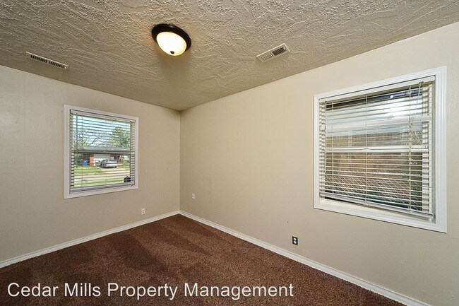 Foto del edificio - 3 br, 1 bath House - 2239 S. Hiram