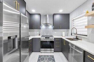 Building Photo - 2678 Carambola Cir N