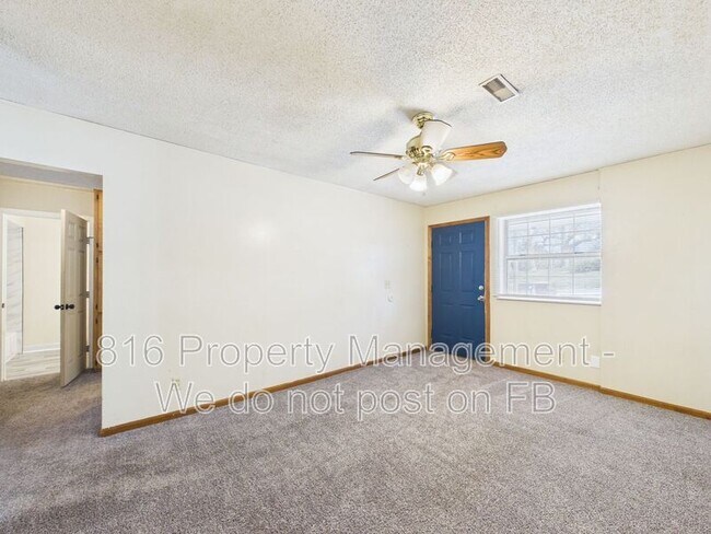 Foto del edificio - 402 S Commercial Ave