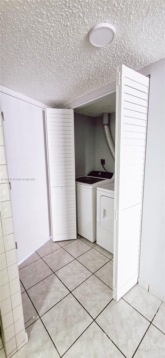 Foto del edificio - 1100 SW 104th Ct