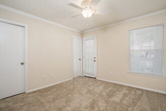 Building Photo - Dunwoody Ridge