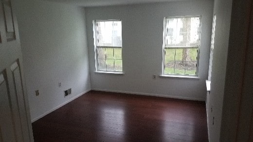 Building Photo - 212 Walden Cir