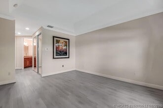 Building Photo - 9777 Bowline Dr