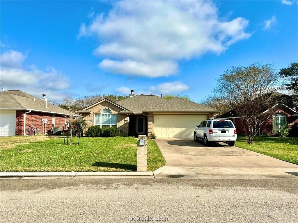 Foto principal - 3605 Vienna Dr