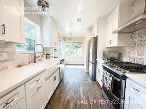 Building Photo - 5714 Simpson Ave
