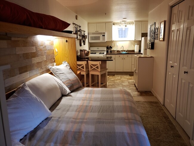 View of kitchen area - 4633 Clark Pl NW