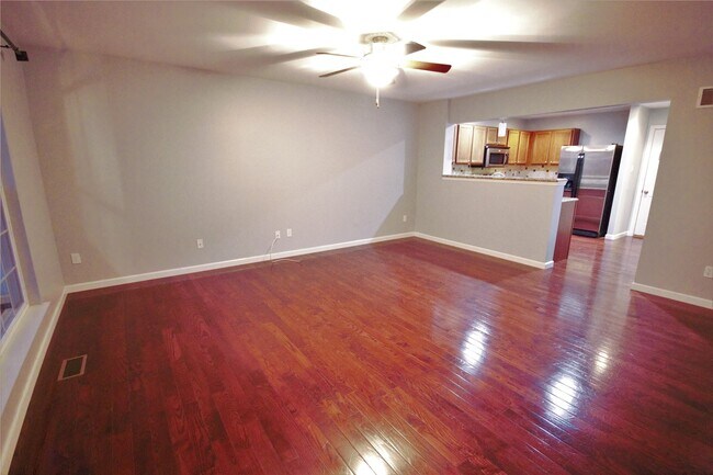 Foto del edificio - 236 Countryshire Dr