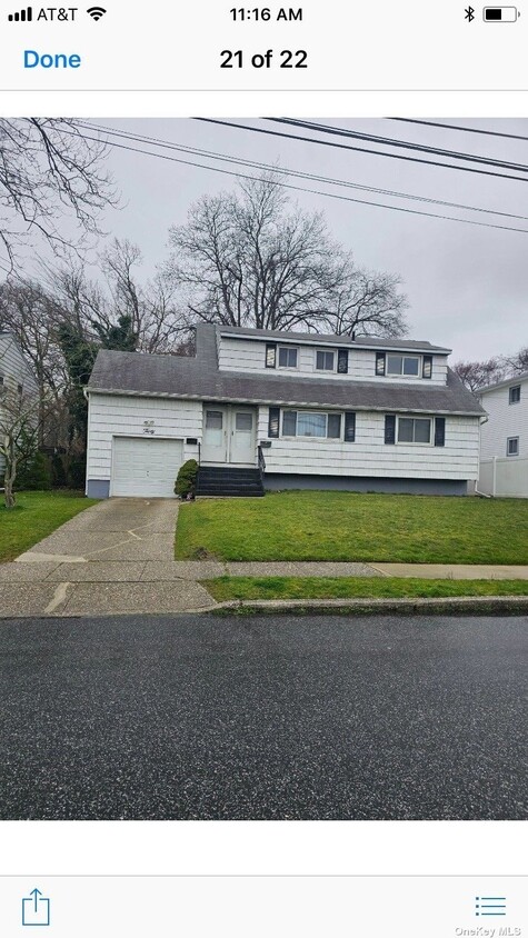 Primary Photo - 30 Guilford Park Dr