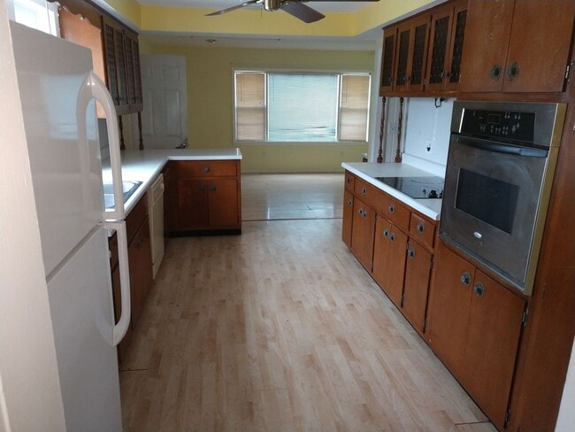 Building Photo - Huntertown Property
