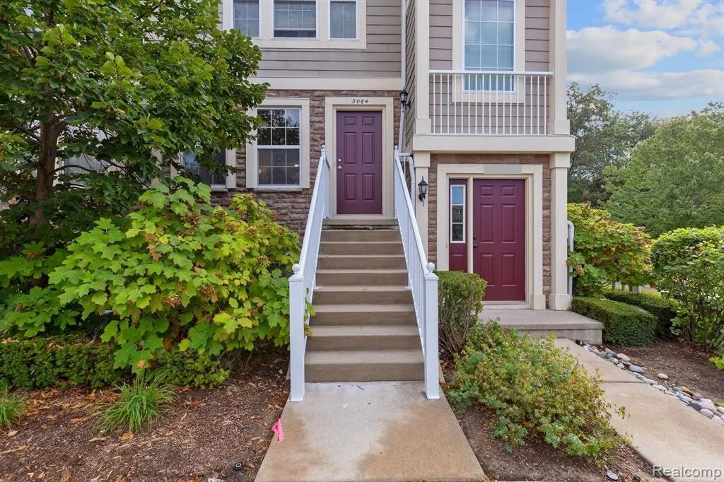 3064 Schoolhouse Unit 3064 Schoolhouse, Troy, MI 48083 Condo for Rent