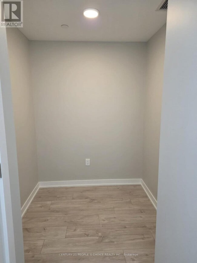 Building Photo - 750 Whitlock Ave