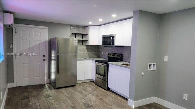 Foto del edificio - 2489 SW 11th St